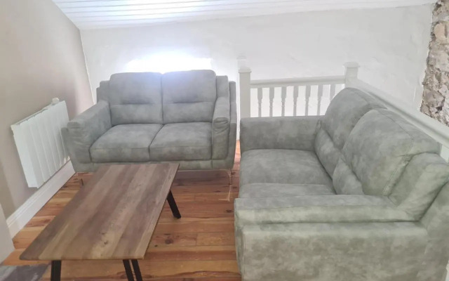 2 Bed Townhouse Eyre Square City Centre