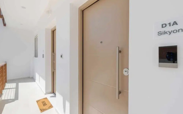 Costa Vasia Suites & Apartments
