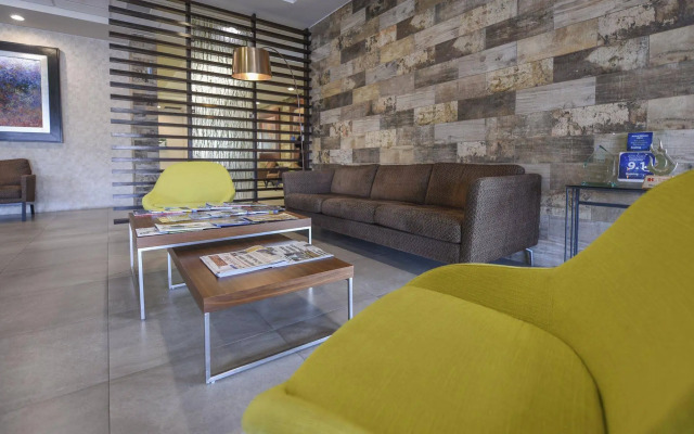 Holiday Inn Express & Suites Celaya by IHG