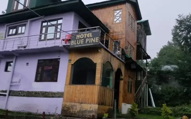 Goroomgo Blue Pine Jammu & Kashmir