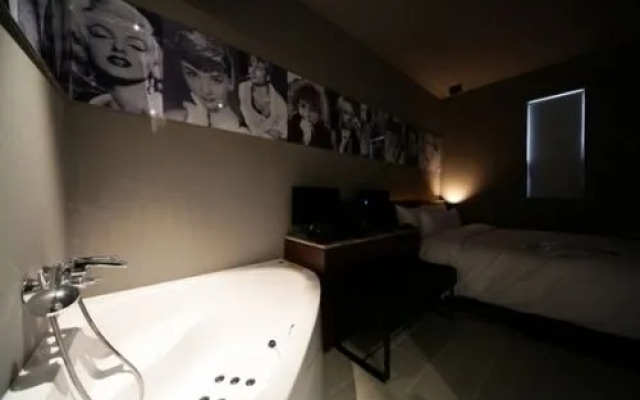 Fan Hotel