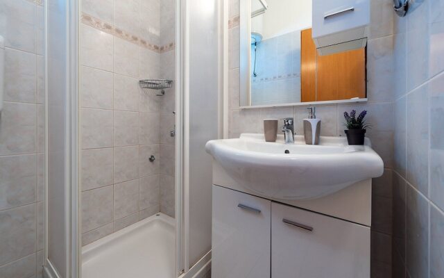 Apartments Gulin