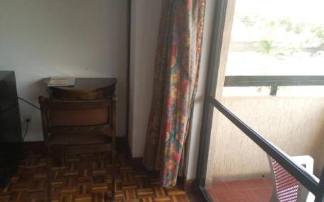 Hotel Cathay