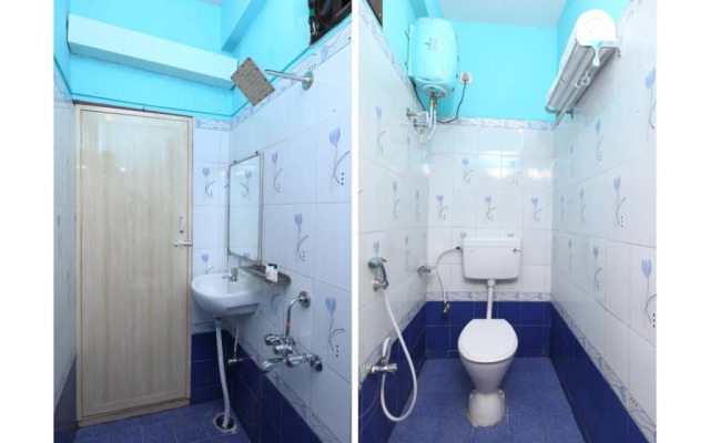 Lloyds Nest by OYO Rooms