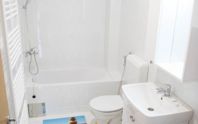 Leader Apartment