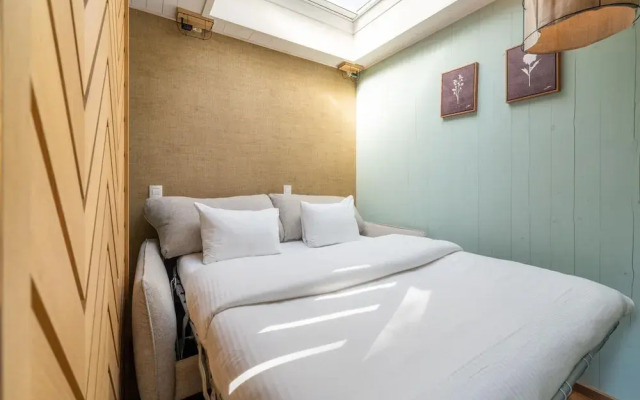 Luxury Treehouse Retreat