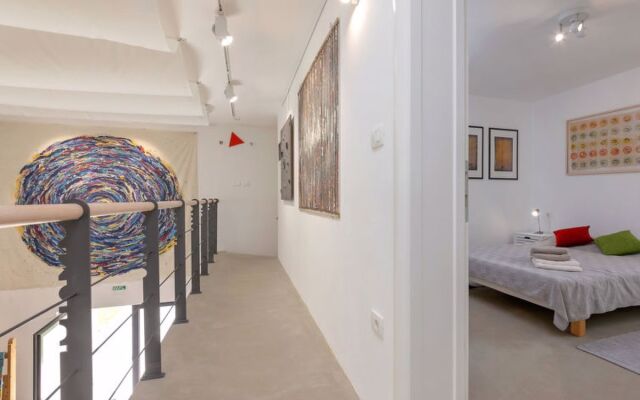 Studio Gallery Bura