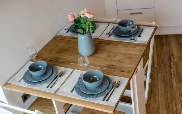 Host Apartments Kings Dock View Baltic Living