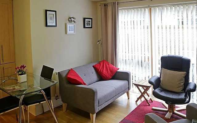 10 Summerhouse Mews