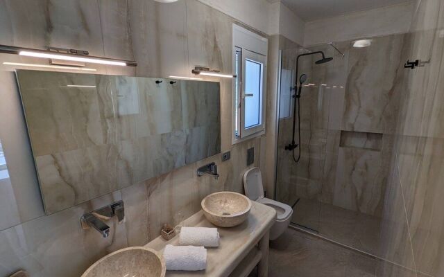 Natura Luxury Suites Parga