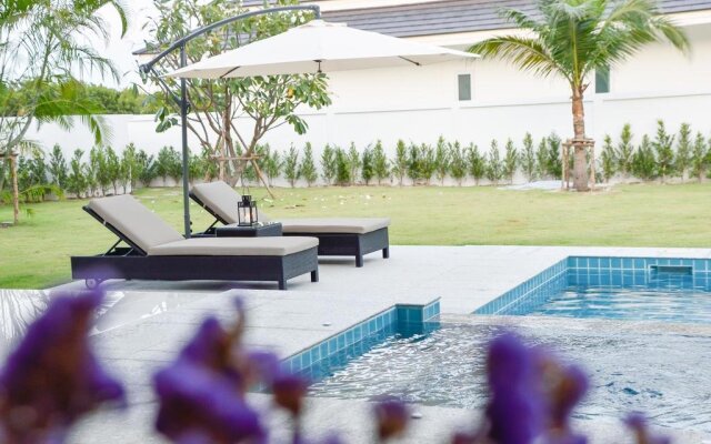 Tulip House Pool Villa Hua Hin