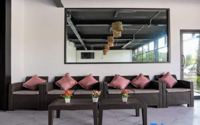 Oho Luxury Pool Access