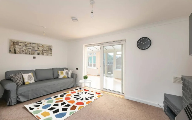 Skyvillion - 3bed Home W Grdn For A Family Getaway