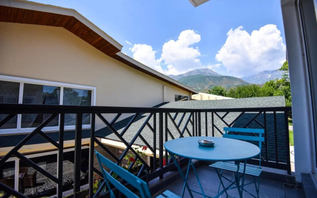 Infinitea Tea Garden Resort