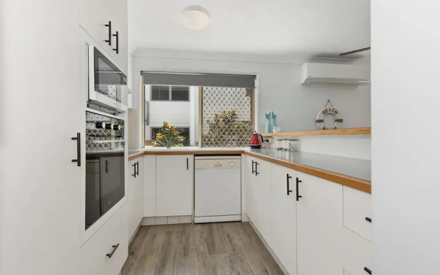 2 Bed Beachfront Apartment in Kingscliff