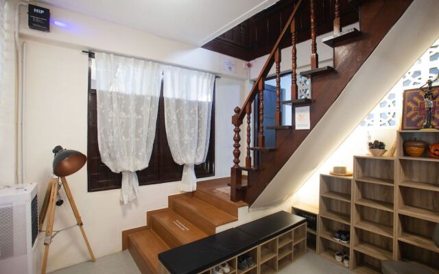 Oyo 708 All Red Hostel Chiang Mai