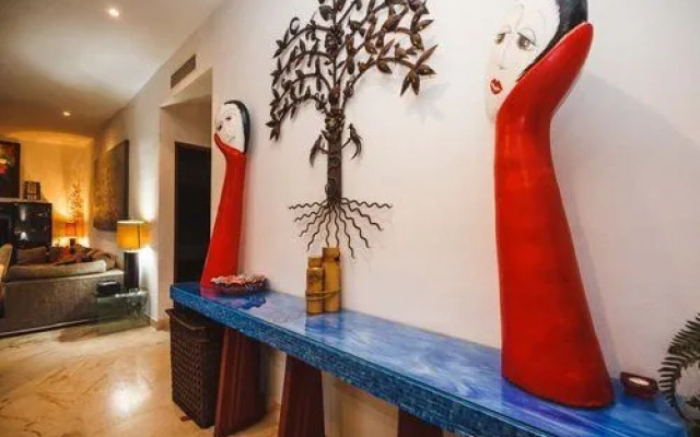 Mujeres Bailando by NAS