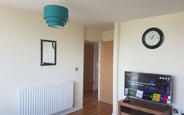 47 Chelsea House - Q-zotica City Centre Apartments: Parking, City view & Smart gadgets