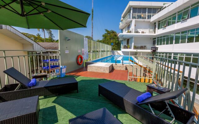 Sky Hotel Hlaing Thar Yar Yangon