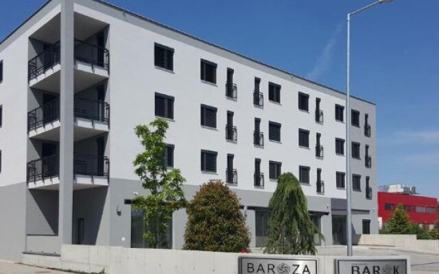 Barok Hotel and Apartments