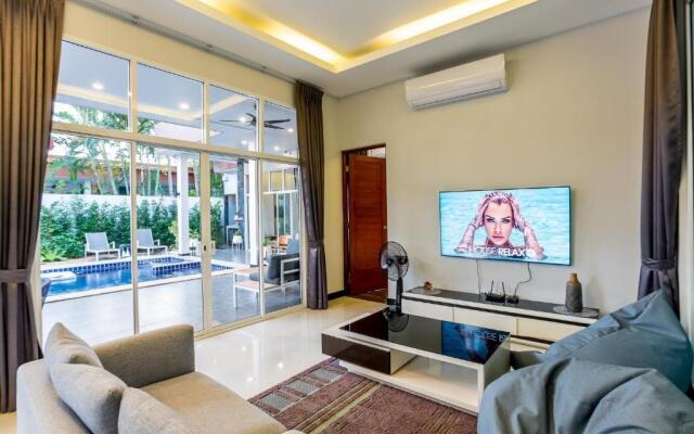 Home2Home Pool Villa