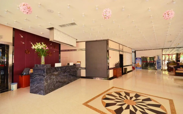 Long Wan Hotel（Wuhan jiuquanjia International Plaza Xingyuan Street store）