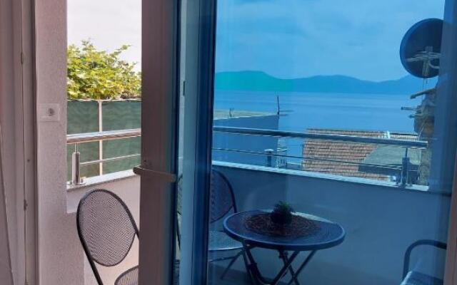 Apartments by the sea Gradac, Makarska - 18877