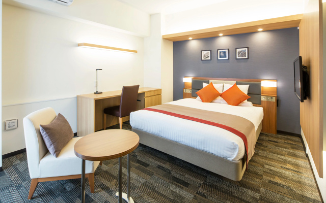 Floral Higashishinsaibashi Hotel – Guest Rooms – Osaka
