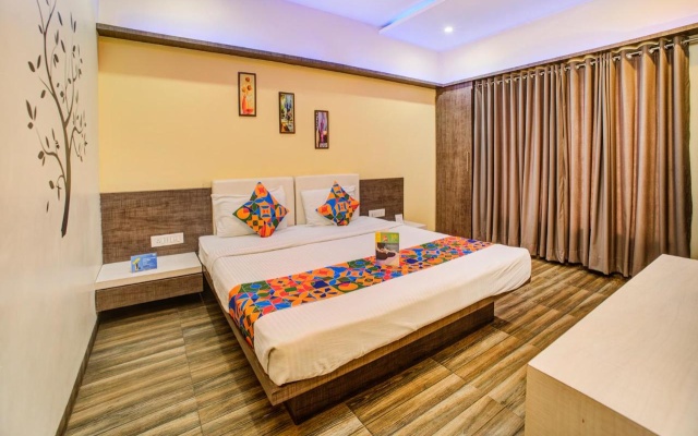FabHotel Bee Town