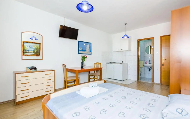 Apartments Zrno