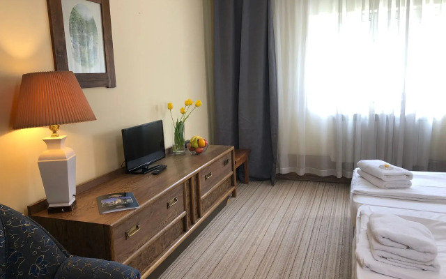 Chateau Hotel
