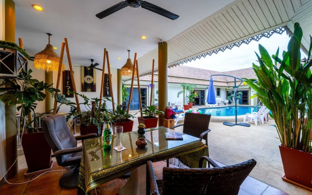 Family Bedroom in Boutique Hotel -SCR5