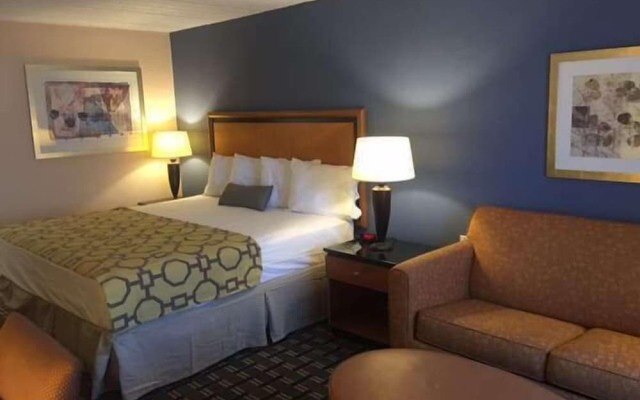 Baymont Inn & Suites Knoxville I-75