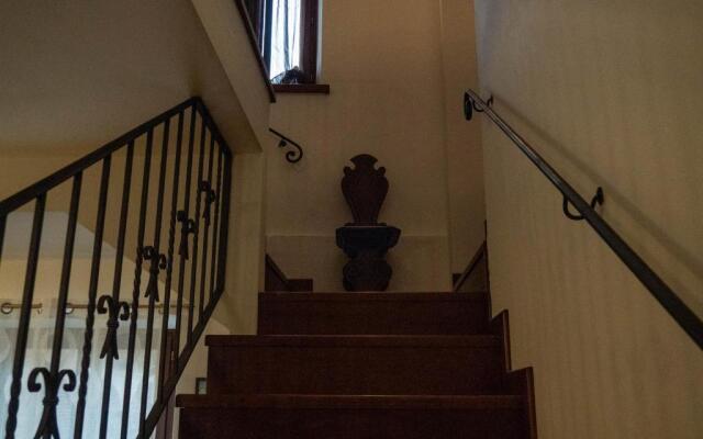 Domus Flora Guest House