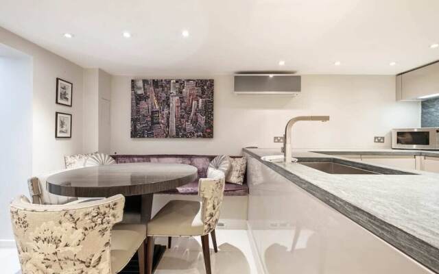 Elegant 3-bed House W/terrace Near Harrods