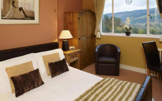 Glenurquhart House