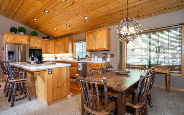 North Shore - Carnelian Charm