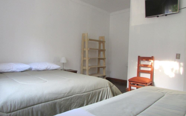 Hostal Romandia-33.44279