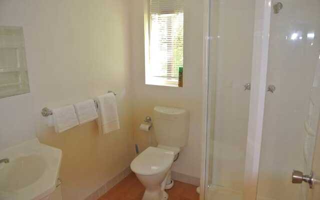 Apple Blossom Retreat