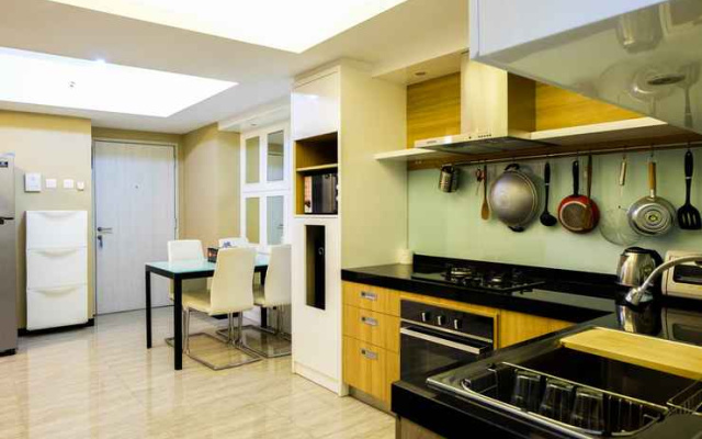Relaxing 2BR with City View The Wave Apartment By Travelio