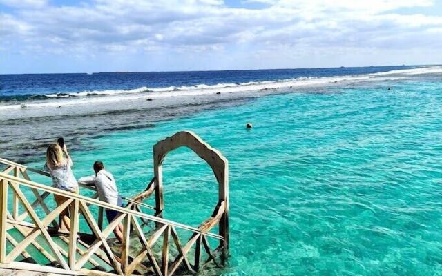 Beachfront in 5 Star Hotel With Reef Hurghada