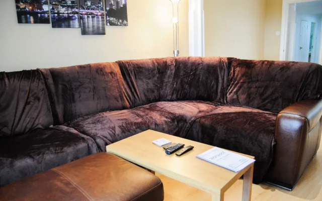 Spiers Wharf Apartment