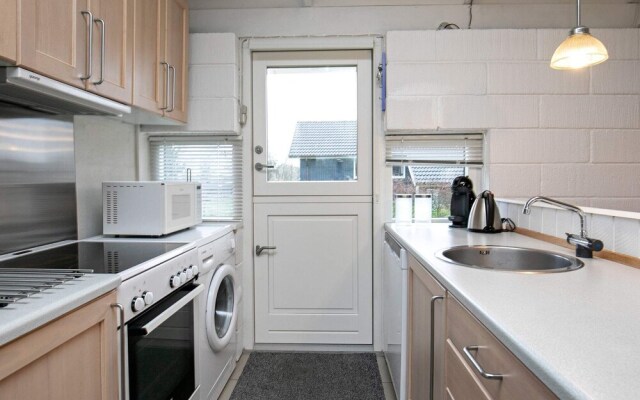 6 Person Holiday Home in Vemb