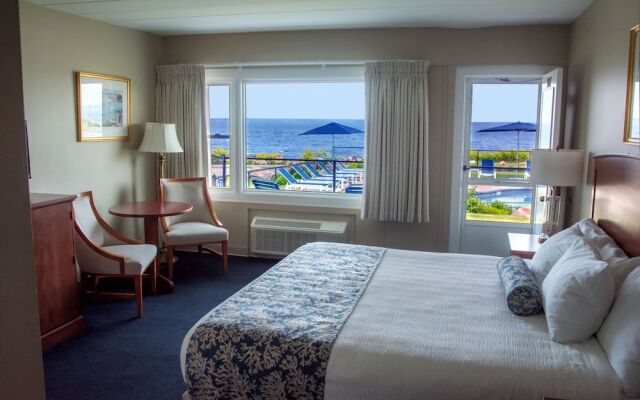 Atlantis Oceanfront Inn