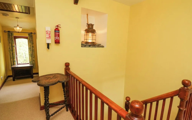 Derwen Villa