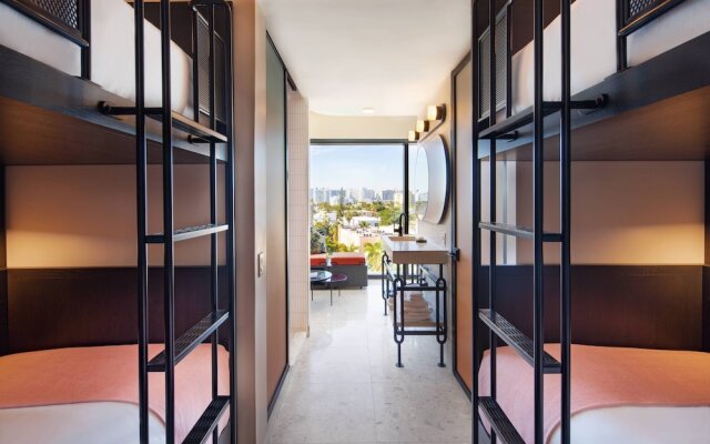 Moxy Miami South Beach