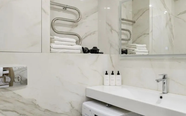 Апартаменты НайсПлэйсСПБ на Большеохтинском проспекте, д.15 к.2