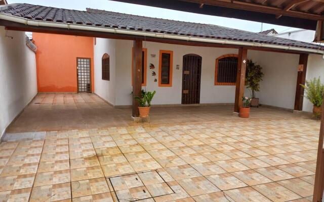 Linda casa c/churrasqueira na praia PerequêAçu 057