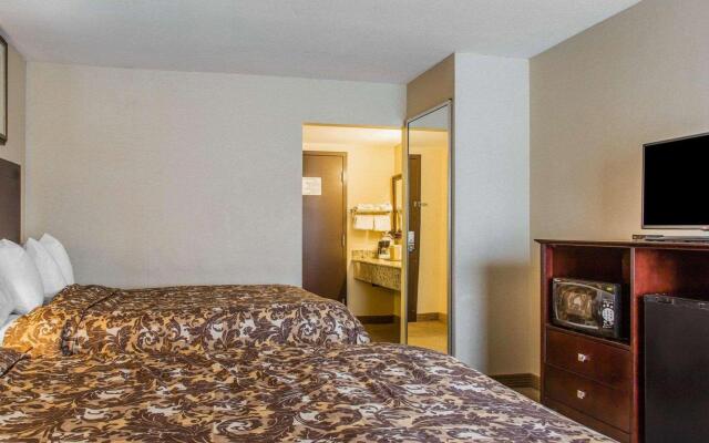 Rodeway Inn & Suites