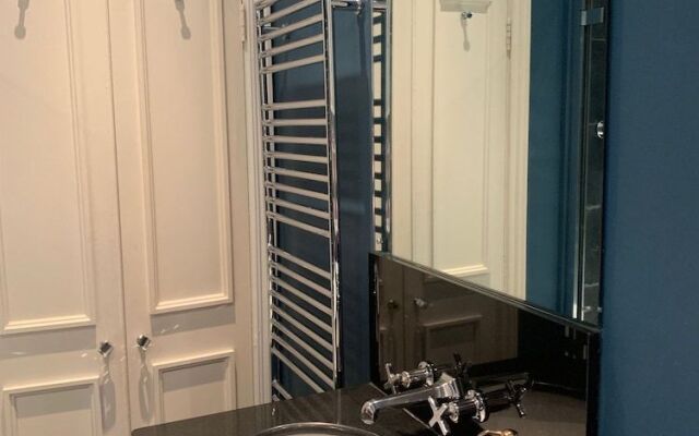 Charming and Full Of Character Apartment